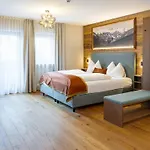 Hotel Greti - Alpine Boutique Mit Alpentherme Eintritt, Reichhaltigem Fruehstueck, Sauna *