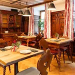 Hotel Greti - Alpine Boutique Mit Alpentherme Eintritt, Reichhaltigem Fruehstueck, Sauna *