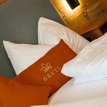Otel Greti - Alpine Boutique Mit Alpentherme Eintritt, Reichhaltigem Fruehstueck, Sauna *