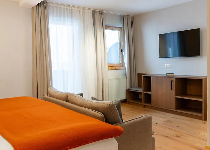 Greti - Dahoam, Nur Feiner - Alpine Boutique Mit Alpentherme Eintritt, Reichhaltigem Fruehstueck, Sauna Отель