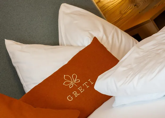 Отель Greti - Dahoam, Nur Feiner - Alpine Boutique Mit Alpentherme Eintritt, Reichhaltigem Fruehstueck, Sauna *